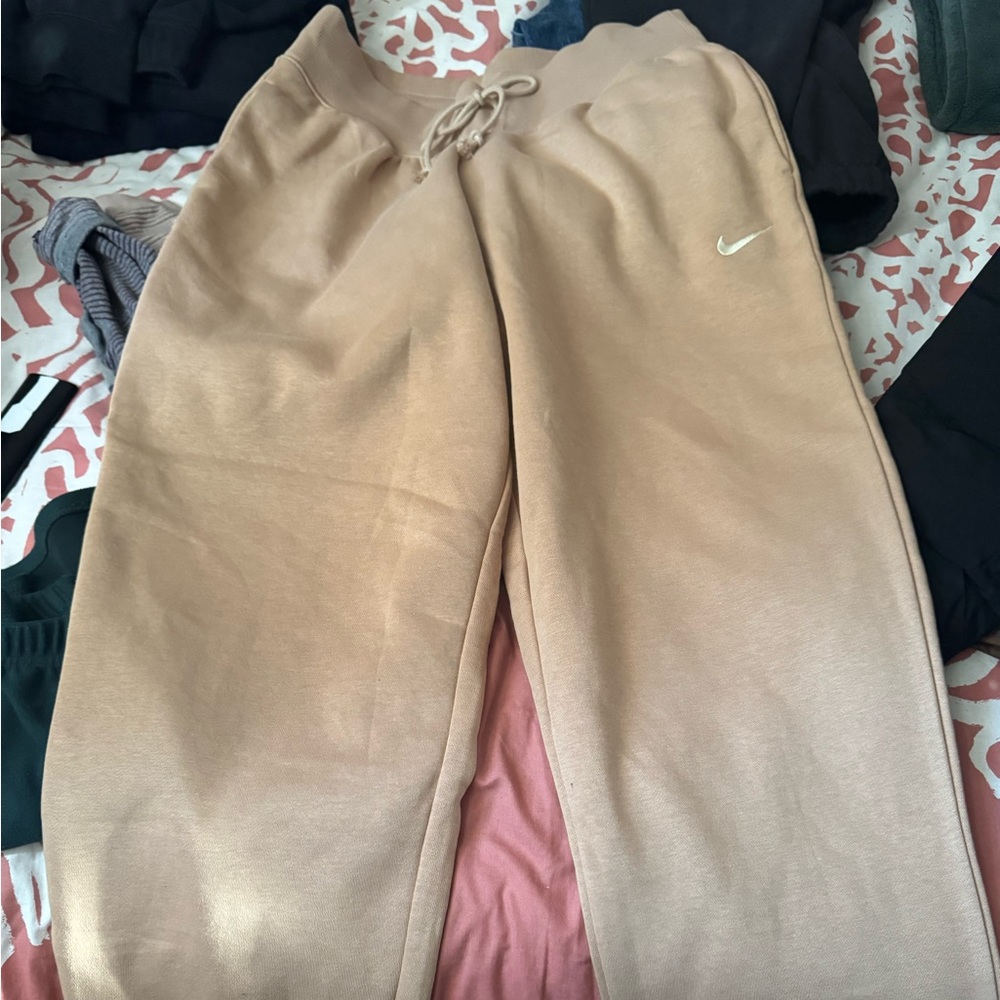 Nike Sweatpants